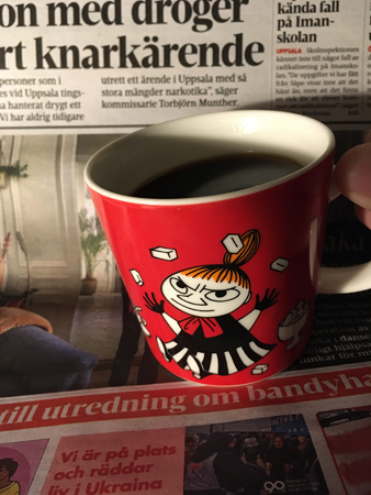 Kaffe i lilla Mymugg och UNT
