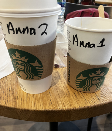 Kaffemuggar Anna 2 och Anna 1 22 juni 22