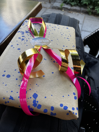 Paket till Tom o Carole