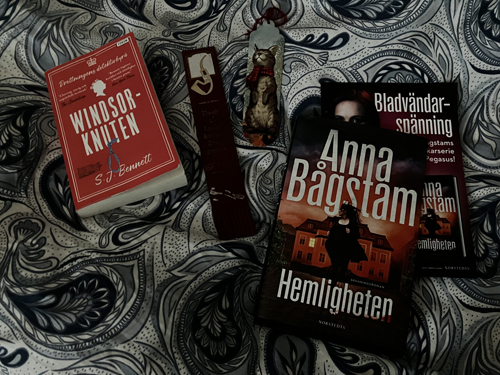 Böckerna Windsorknuten och Hemligheten