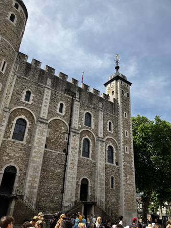 På väg till kronjuvelerna i Towern