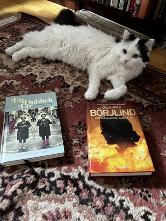 Citrus med böckerna Ett dubbelt liv och Den barmhärtige samariten