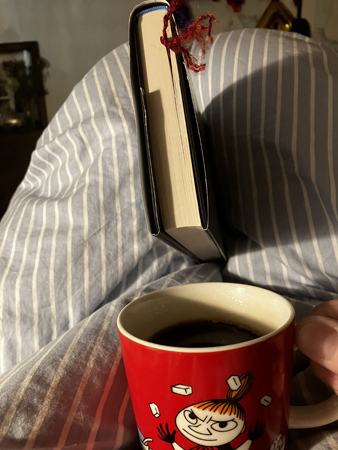 Slutet på Grissly o kaffe på sängen