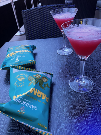 Strawberry daiquiris och chips på Clarion Gillet