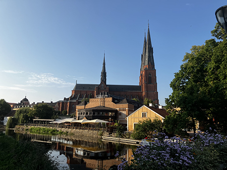 Domkyrkan sedd över ån från St Olofsbron