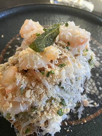Förrätt bruschetta med tigerräkor o parmesan Aaltos
