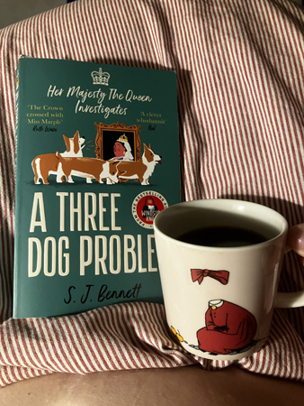 A three dog problem och kaffe på sängen