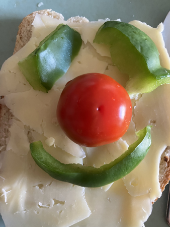 Ostmacka som glad gubbe