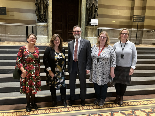 Carina Burman Elly Griffiths Lars Burman Annika Pontén och Viveka Stolt