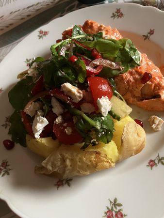 Grönsaker lax med ajvarröra och potatis