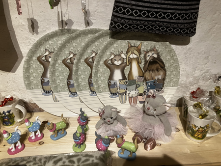 Kattsaker hos Pelle o Maja St Eriks torg