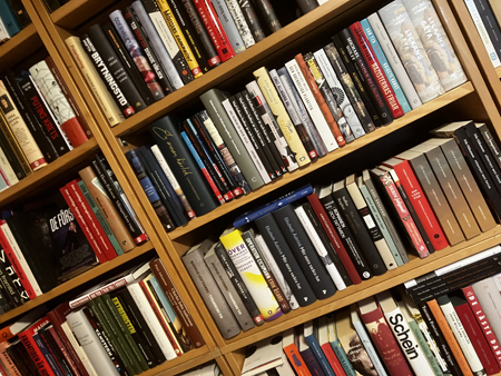 Böcker hos Böcker o Bläck