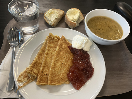 Pannkakor och ärtsoppa