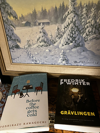 Böckerna Before the coffee gets cold och Grävlingen Böckerna Before the coffee gets cold och Grävlingen