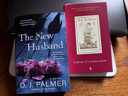 Böckerna The new husband och Ex libris Confessions of a common reader