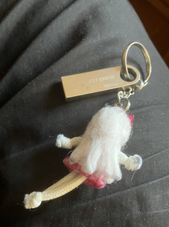 Liten docka med usbminne