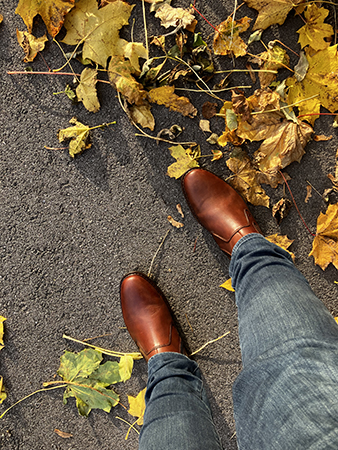 Mina boots och jag är ute och går