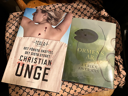 Böckerna Det första skottet det sista steget och Ormens år