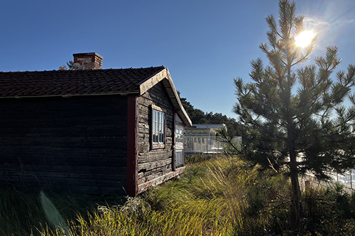 Stuga vid stranden Varamon