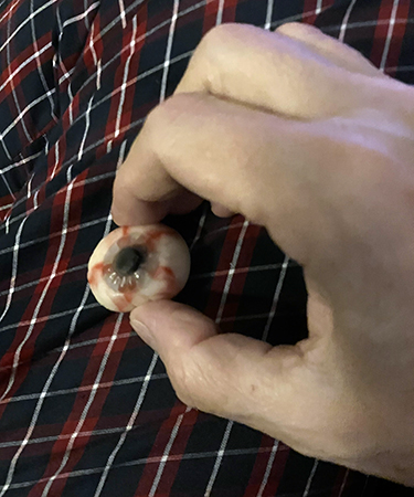 Jag håller ett öga