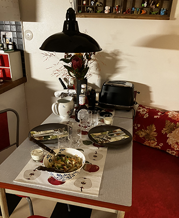 Uppdukat till fredagsmiddag Uppdukat till fredagsmiddag