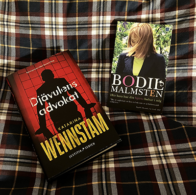 Böckerna Djävulens advokat och Hör bara hur ditt hjärta bultar i mig