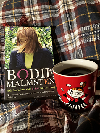 Boken Hör bara hur ditt hjärta bultar i mig och kaffe på sängen