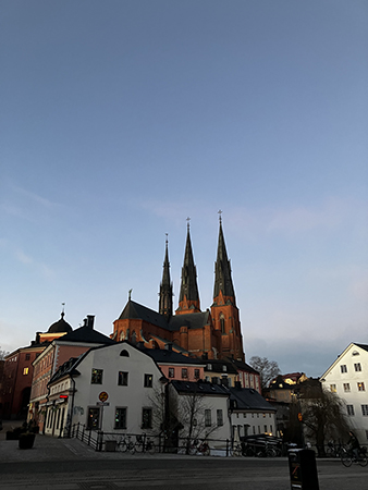 Domkyrkan fotad från Gamla torget