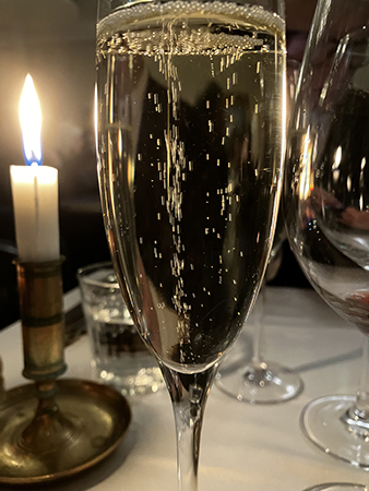 Bubbel till förrätten Granhof