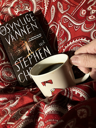 Läsning av Den osynlige vännen del 2 o kaffe på sängen