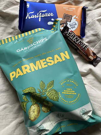 Parmesan gårdschips Faxer salt toffy crunch och Yankie