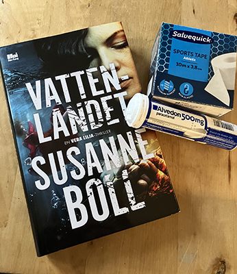 Onsdagsshopping boken Vattenlandet Alvedon och tejp till bandaget