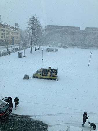 Snöigt Vaksala torg