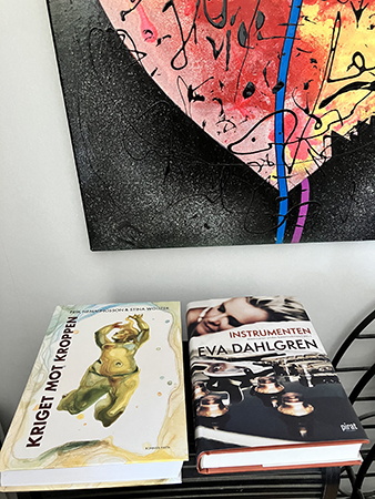 Böckerna Kriget mot kroppen och Instrumenten