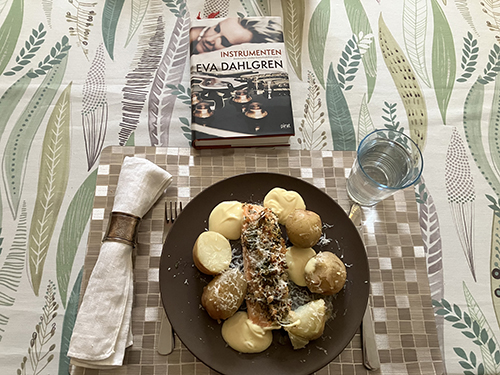 Lax med kokt potatis och parmesan boken Instrumenten