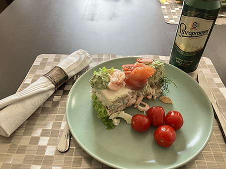 Smörgåstårta och öl