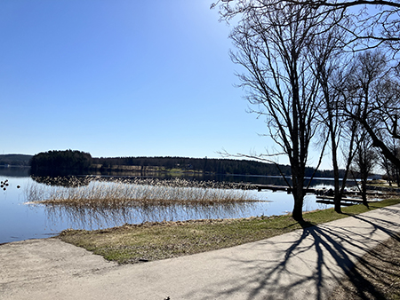Promenad vid Norasjön