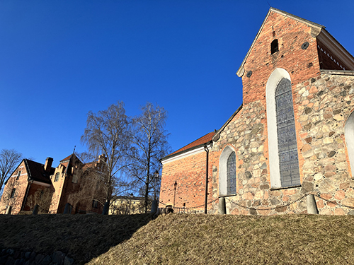 Helga Trefaldighet baksida exteriör