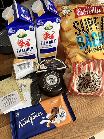 Fil ostbågar ostar choklad och godispåse