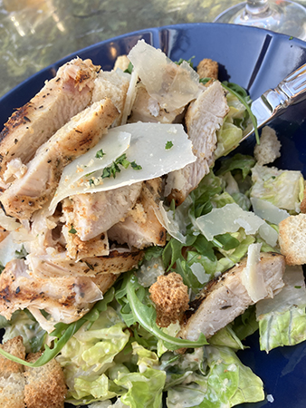 Caesarsallad utan bacon på Tegel