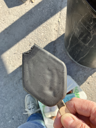 Lakritsglass på Coops parkering