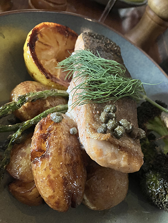 Lax med potatis på Churchill Arms