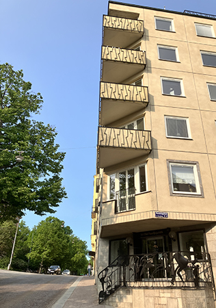 Smidesräcken på hus på St Olofsgatan