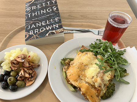 Canneloni och boken Pretty things