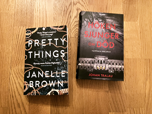 Böckerna Pretty things och Höken sjunger om död