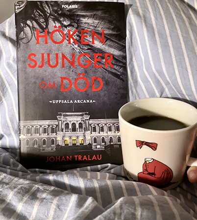 Boken Höken sjunger om död o kaffe på sängen