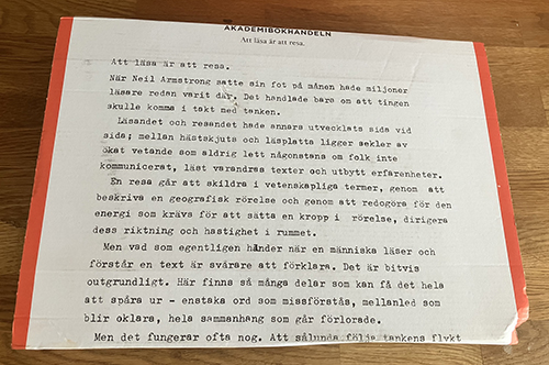 Paket från Akademibokhandeln