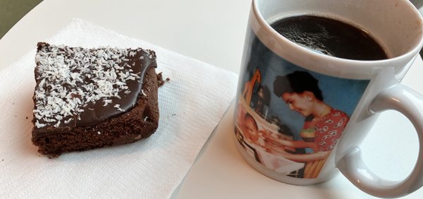 Kärleksmums och kaffe på jobbet