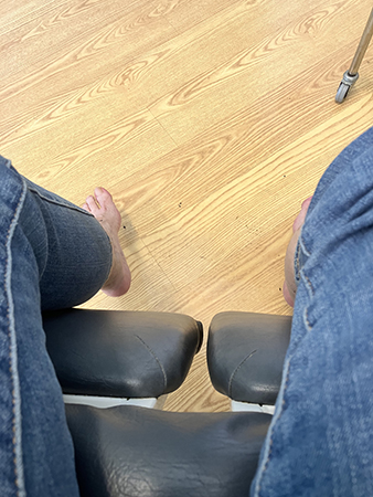 Mina ben och fötter i väntan på vård