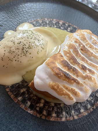 Torta med vit choklad och lemoncurd Aaltos